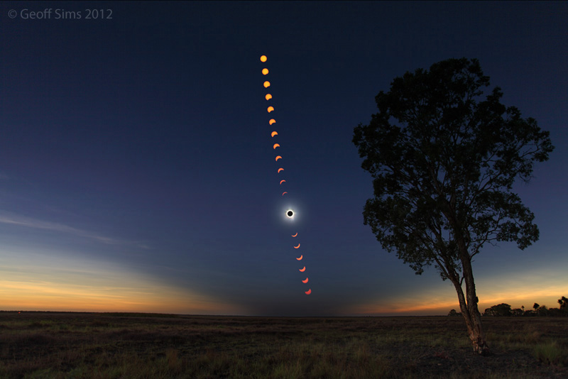 El eclipse total visto desde Australia. Haga click en la imagen para agrandar. Crdito: Geoff Sims, 14 Nov. 2012.