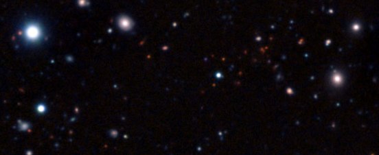 Un cmulo de galaxias lejano y evolucionado. VLT/Hubble/NASA