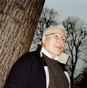 James Lovelock piensa que aún a la humanidad le queda una oportunidad para detener el cambio climático y salvarse. (ImageN: Eamonn McCabe / Camera Press)