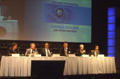 Representantes de los cinco proveedores de energía nuclear en Chile: AREVA, Hitachi-General Electric; Rusia, España y Canadá.