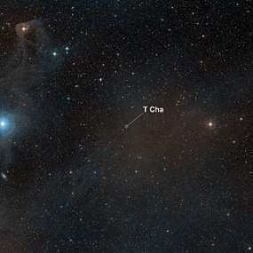 Impresión artística del disco alrededor  de la estrella joven T Cha. Crédito: ESO.