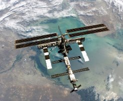 La Estación Espacial Internacional en Julio, 2005. Crédito: NASA