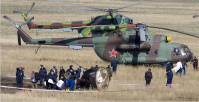 Helicópteros del ejército ruso recogieron a los tripulantes de la Exp. 16.