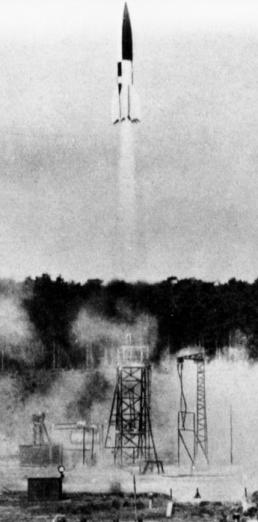Los primeros en alcanzar el espacio, lanzando un cohete más allá de los 100 kilómetros de altura fueron los ingenieros militares alemanes con su cohete V2. DW.